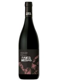 Manos negras Red Soil  Pinot Noir